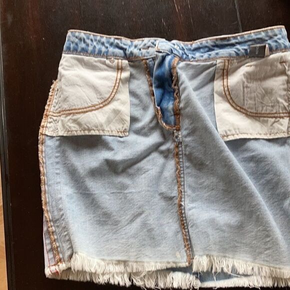 Kendall and Kylie denim frayed micro miniskirt red white side ribbons Zip 28 - Picture 10 of 14